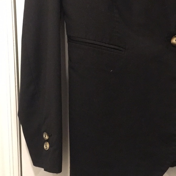 Blazer - Picture 4 of 6